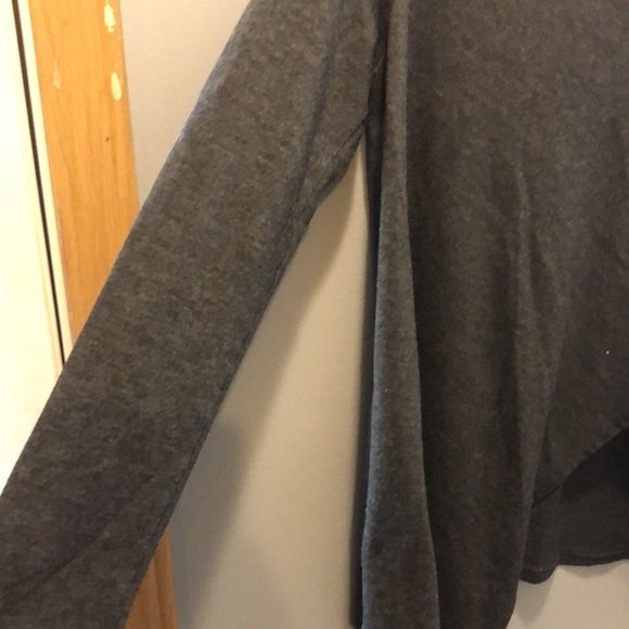 Bobeau one button wrap cardigan size small grey long sleeve - Picture 3 of 6